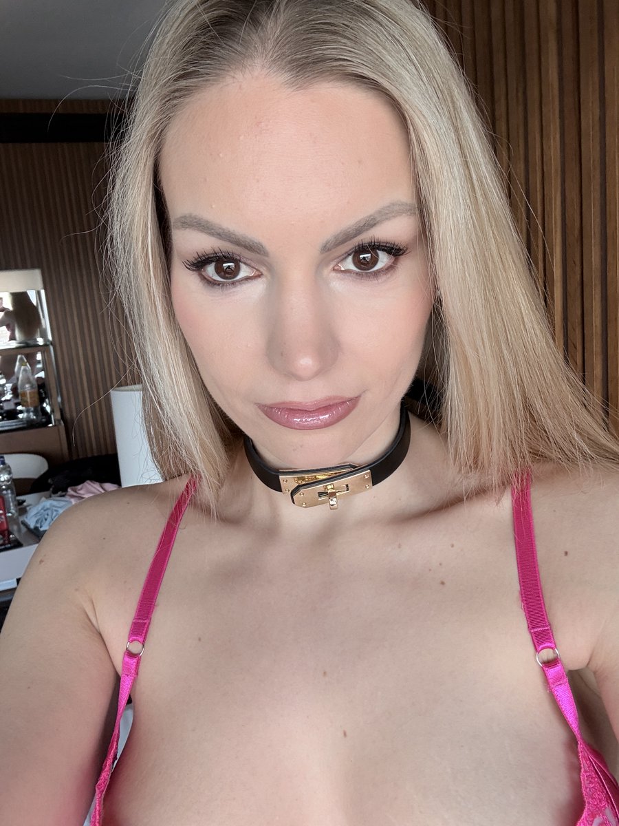 GoodSubEnergy's tweet photo. @liawaifuu Can I stare all day? 👁️👁️ https://t.co/AaTPxbH215