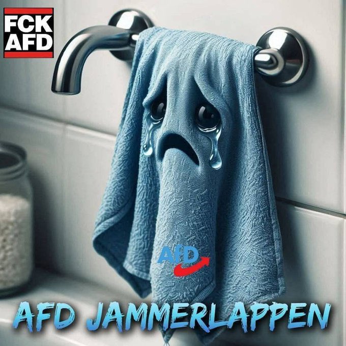 DoHostas's tweet photo. @afd_georg Dann schreibt mal dem geistesgestörten russischen Kriegsverbrecher Putin ein nettes Brieflein! Ihr Dummköpfe! https://t.co/zDaeLMTxhi