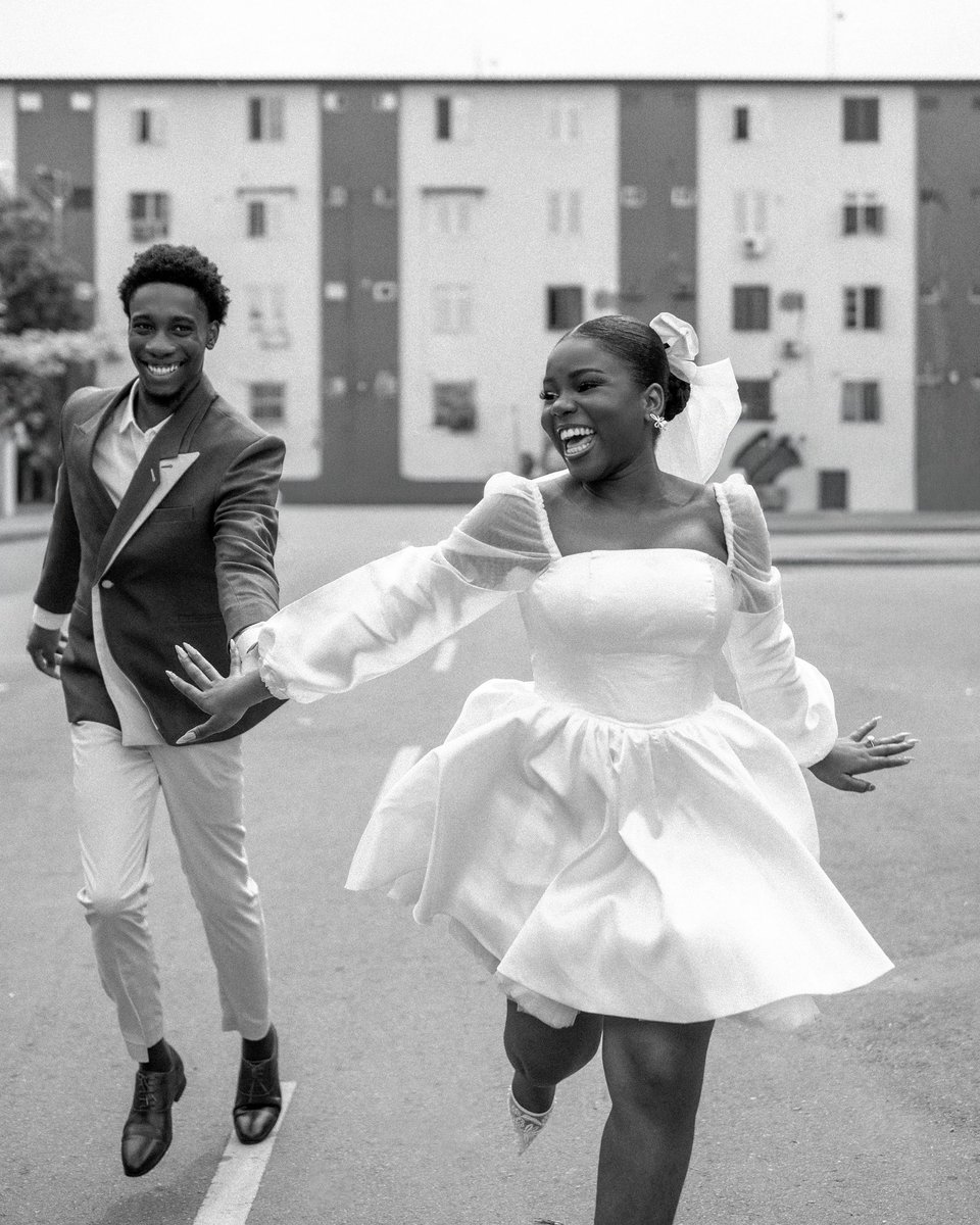 Mfonabasiii's tweet photo. best friends in love, life partners by law. https://t.co/DRnDVru6o9
