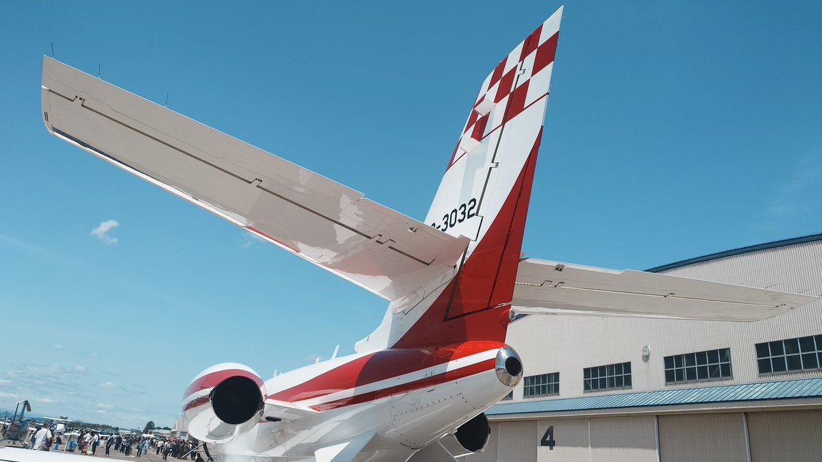 BUBUTAN1965's tweet photo. #北宇都宮駐屯地
U-680
ピカピカの機体でした。
スケールモデルの参考に！ https://t.co/mAFxwD6LHv