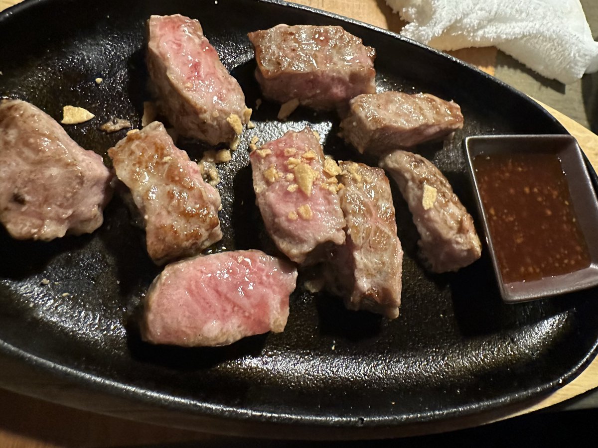 HANA05844654's tweet photo. おつかれ生🍺です❣️
「やきとりきんじろう国場店」🏮
赤海老の串焼きまーさよ😆 https://t.co/RBou1VPf9H