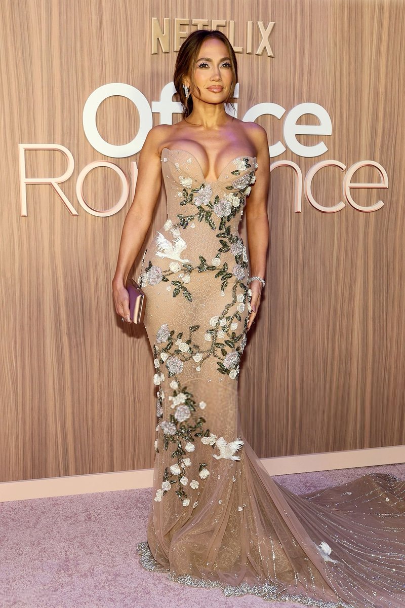 danswinn81's tweet photo. Jennifer Lopez https://t.co/dF7a4P5oSb