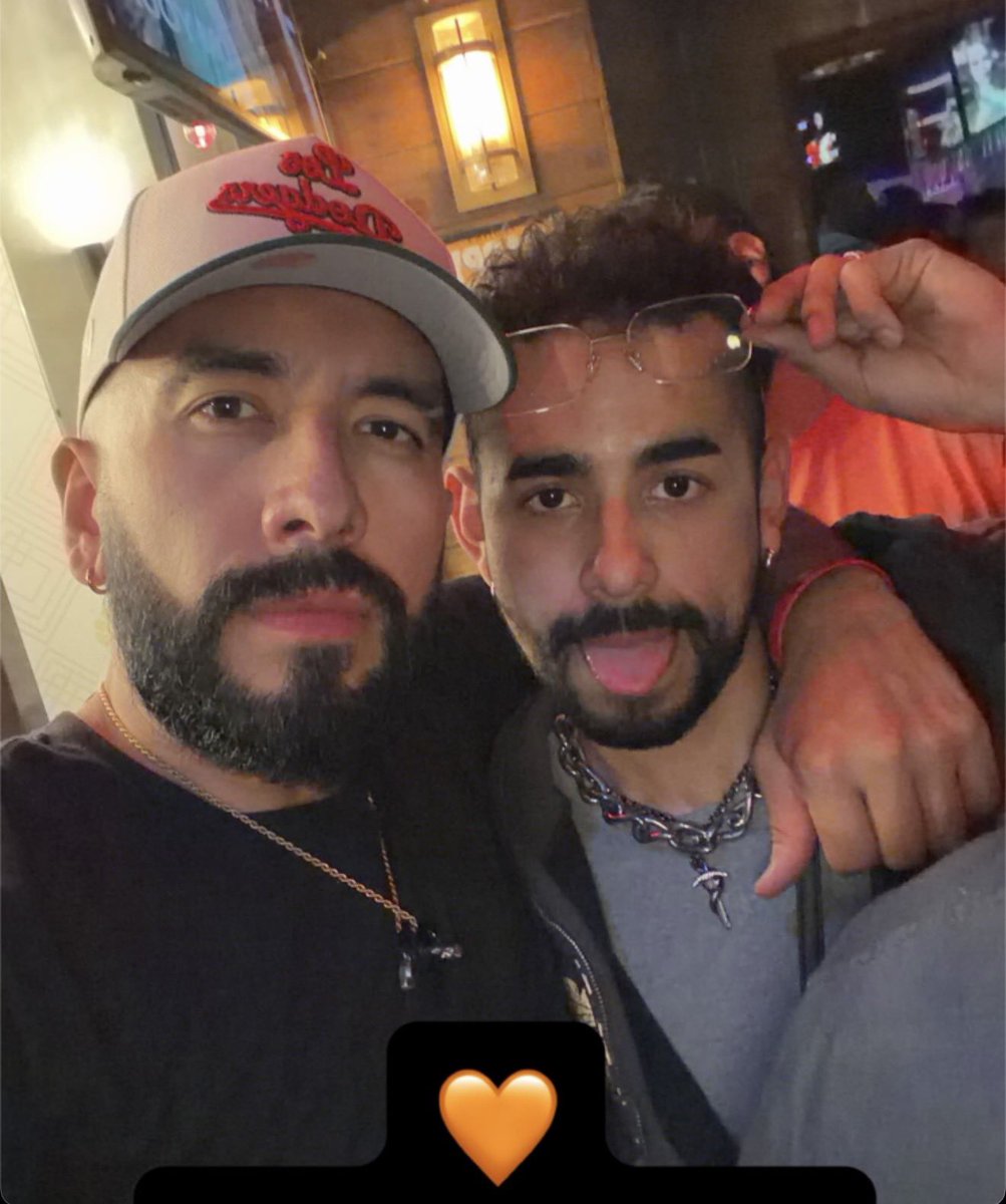 EseJuven's tweet photo. 🧡 @Dbarrxxx https://t.co/h8krhd1frA