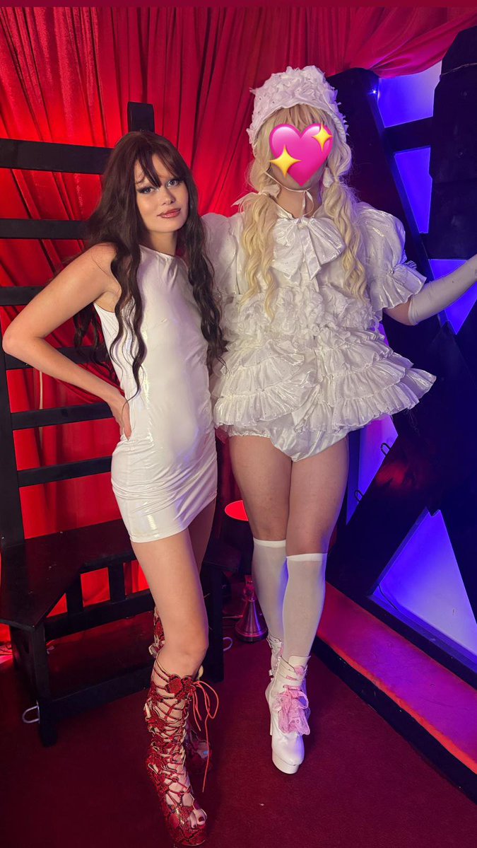 SWorld54949's tweet photo. The stunning yet slutty sissy steph! Along with the amazing miss alena! https://t.co/mYrB3CeLZr
