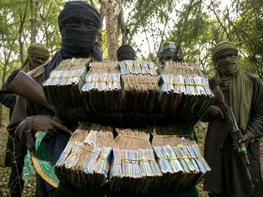 ParallelFacts's tweet photo. BREAKING: Terrorists Impose ₦40 Million Levy on Kebbi Farmers Before Accessing Farmlands, Say “No Payment, No Entry” https://t.co/Z35cGYlUwT https://t.co/k6iWjlYQyN