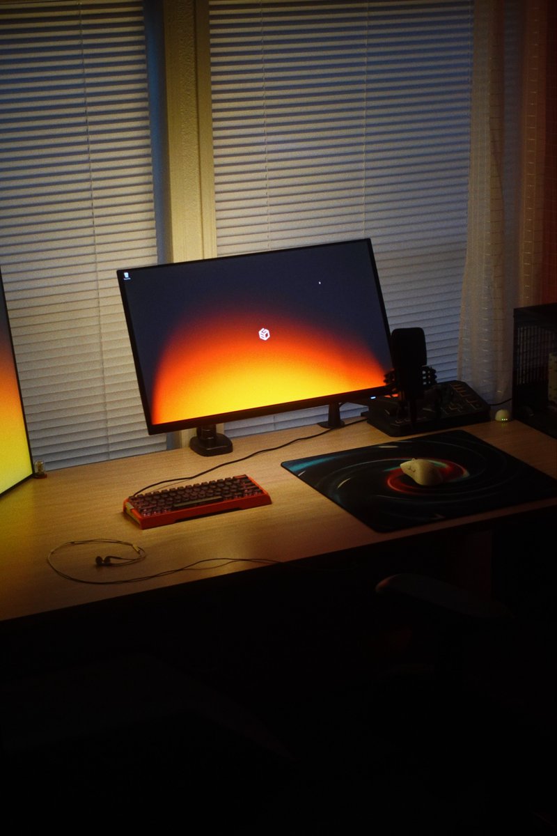 Thats_Joshua's tweet photo. Friday Nights #desksetup https://t.co/7jfma5gJSN