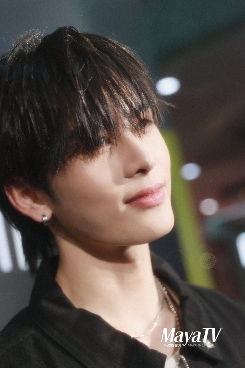 mayaonline2002's tweet photo. Snapshot #MAYATVOFFICIAL | พี่ตาต้าสุดหล่อ #Santapp at FRIENDLY ME BEAUTY BLACK CARPET EVENT 

📽🔗https://t.co/1ICoHt0e2p

SANTA BEAUTY BLACK CARPET
#FriendlyMeBeautyxSanta 
#FriendlyMeBeauty
#FriendlyMe https://t.co/TvaItoeCOd