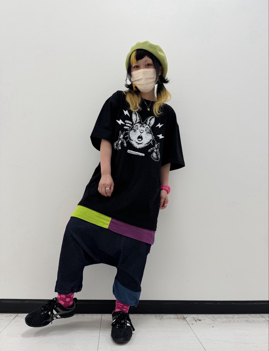 53FiFth's tweet photo. SANATORIUM新作！！！

うさぎのTシャツ！！目ぇ回ってる！！！
サナトリウムも新作がはいっているよ！
ぜひ見にきてくださーい！

まいこ⭐︎

#53fifth  #53フィフス #フィフス
#サナトリウム　#SANATORIUM
#サナトリウムコーデ　#Tシャツ
#potlto #ポトリト　#オリジナル
#サルエルコーデ https://t.co/OznjNW6oQC