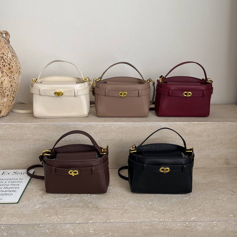 bag_adventure_'s tweet photo. 8500 each
Repost please 🙏 
Katsina
Nationwide delivery https://t.co/4UN7p4eIlm
