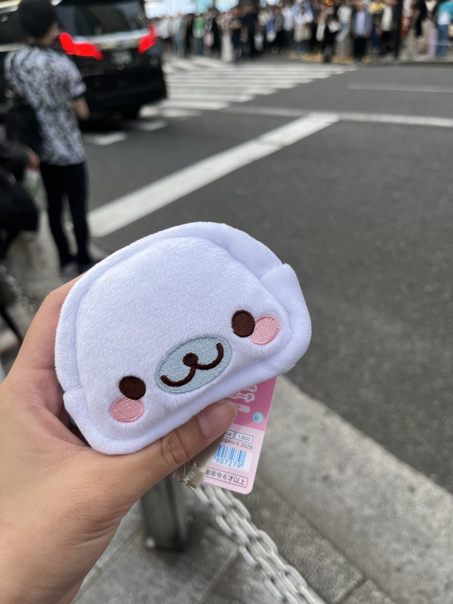 aiaia07's tweet photo. ビジョン待ってる間に寄ったら久しぶりにグッズ発見！！
やっぱりまめごまかわいい🩷 https://t.co/yuU4sykRUT