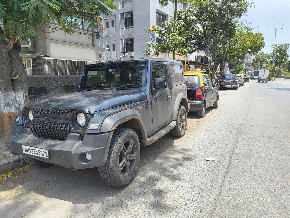 MaldeNimish's tweet photo. How did this car enter the wrong way and parked? South bound R. A. Kidwai Marg, Near Madhav Nagar &amp; Sukkur Bhavan, Wadala
Pls don't say that "we have informed wadala traffic division"!
@CPMumbaiPolice @MTPHereToHelp @mumbaimatterz @RoadsOfMumbai @public_pulseIN @mid_waytimes https://t.co/u9AdLtCBpu