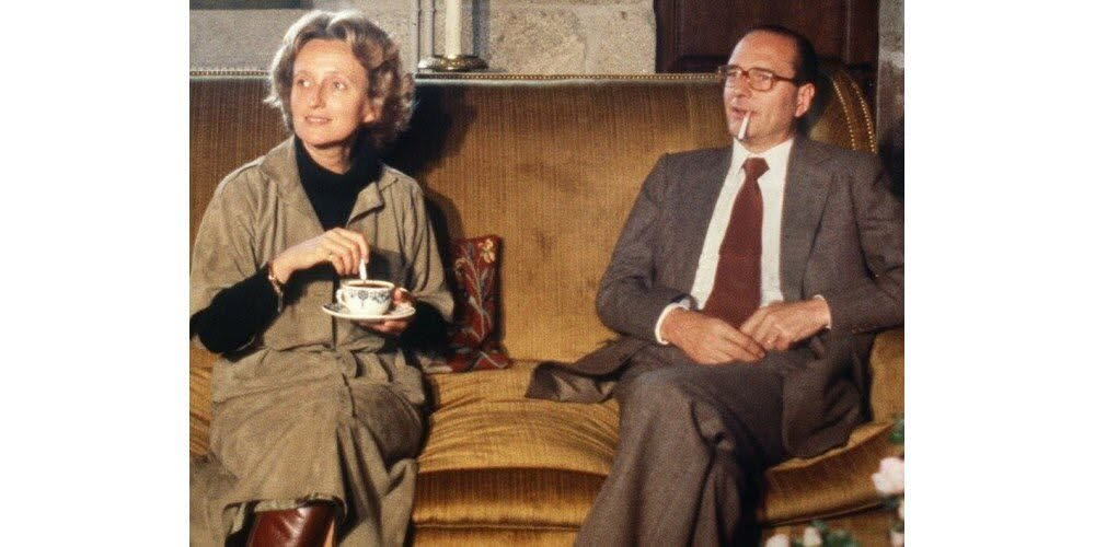 fxajavon's tweet photo. Jacques n'aura donc eu que 7 ans de tranquillité. A peine le temps d'un septennat. Courage à lui, à présent. Il paraît que l'éternité est un très mauvais moment à passer... 

#BernadetteChirac #JacquesChirac #éternité https://t.co/OriCf0r4Dr