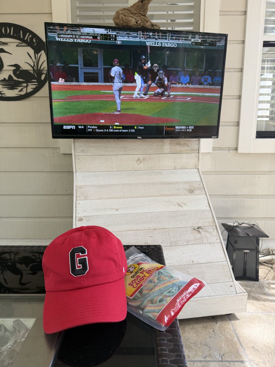 btolar's tweet photo. #GoDawgs #SourPower @BaseballUGA https://t.co/AyMnXP10dS