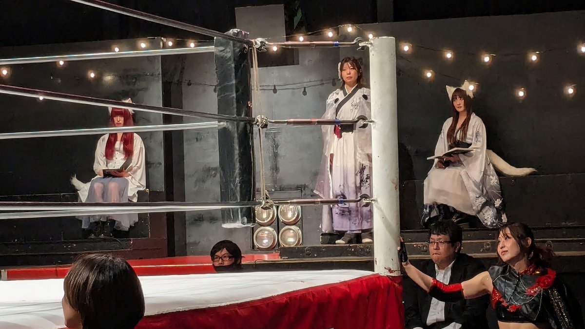 Chris2KLee's tweet photo. Former Rat Chaser, The Master Nao Kakuta, returned to the #ActRing for one day, had to get a two shot! #アクトリング #アクトレスガールズ https://t.co/xe86Bou3IL