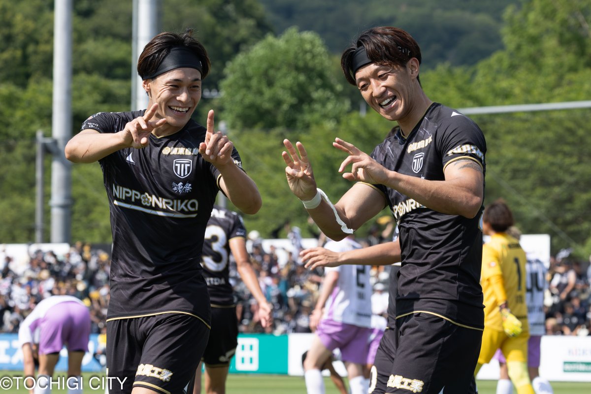 tochigi_city_'s tweet photo. 🎞️ 𝐏𝐇𝐎𝐓𝐎 𝐆𝐀𝐋𝐋𝐄𝐑𝐘

🏆 明治安田Ｊ２・Ｊ３百年構想リーグ プレーオフラウンド第２戦
⏰ 6/6(土)14:00KO
🆚 レイラック滋賀FC
🏟️ CITY FOOTBALL STATION

✔栃木シティ 3-1 レイラック滋賀FC
⚽️ #齋藤恵太 (42')
⚽️ #山下敬大 (71')
⚽️ #田中パウロ淳一 (83')

📸photograph/chew

#栃木シティ