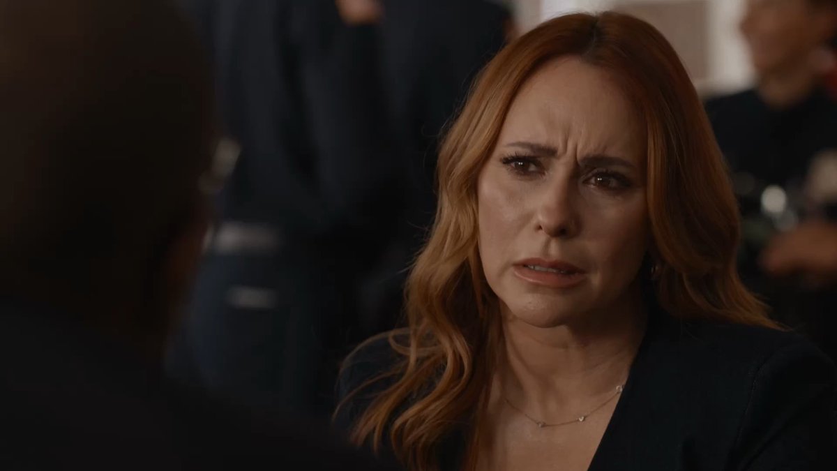 amqlias's tweet photo. she really inherited the ‘i can’t control my facial expressions’ gene from both of them https://t.co/fp73vXWryl