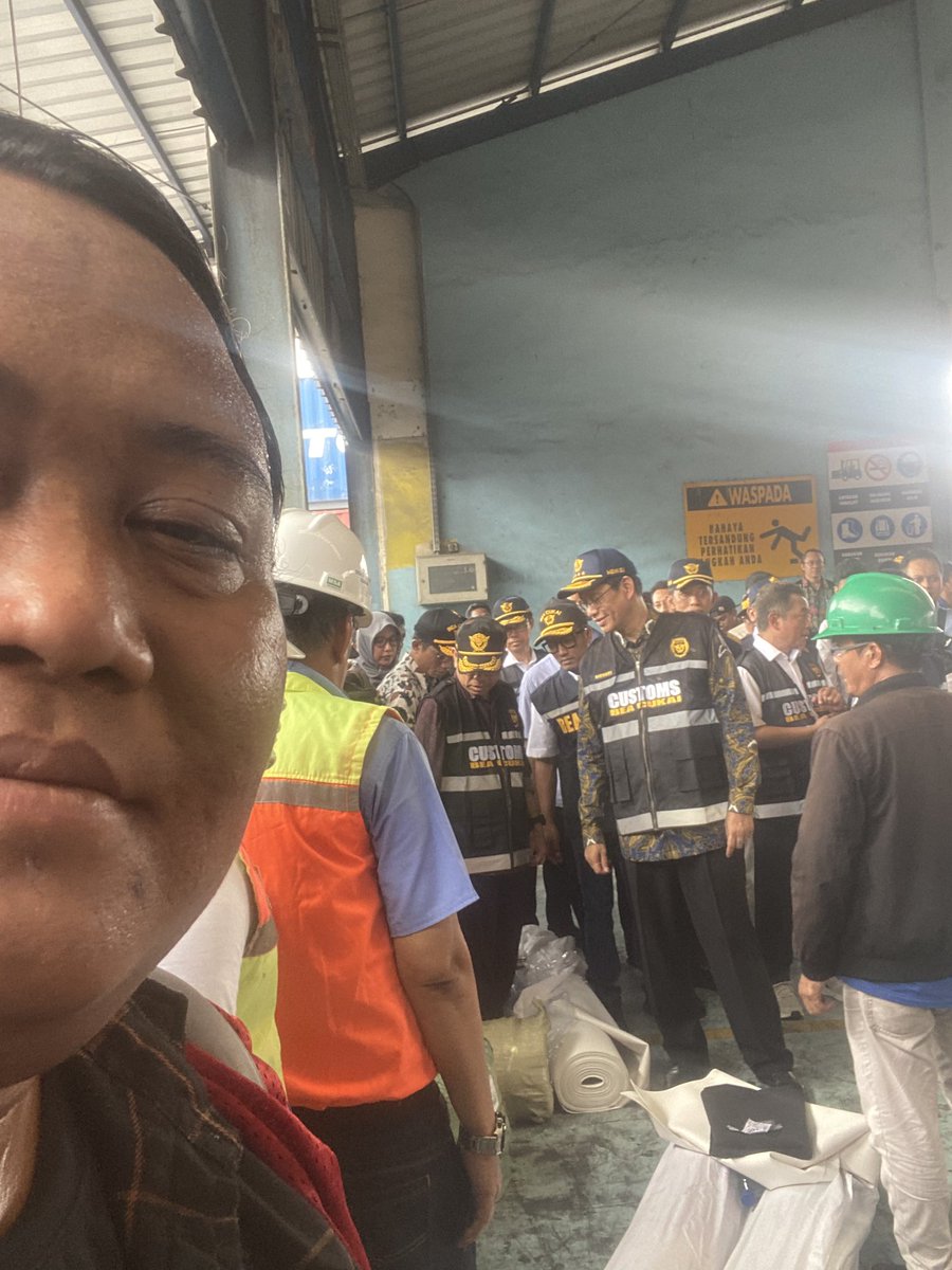 aminnurfirman's tweet photo. Mau ketawa takut dosa! Hahaha 😆😆 https://t.co/1aSkRjhyrr