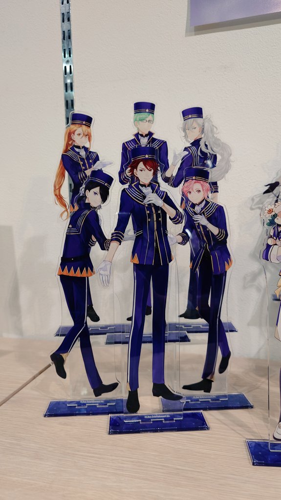 te_jis03's tweet photo. アイチュウポプアもいてきたから載せたろ
みんなの特大アクスタあってﾋｮﾜ〜〜〜〜〜になった 接写撮るのに必死で全体像撮り忘れ(ｱﾎ)🥲🥲 https://t.co/Siu8s6sRf9