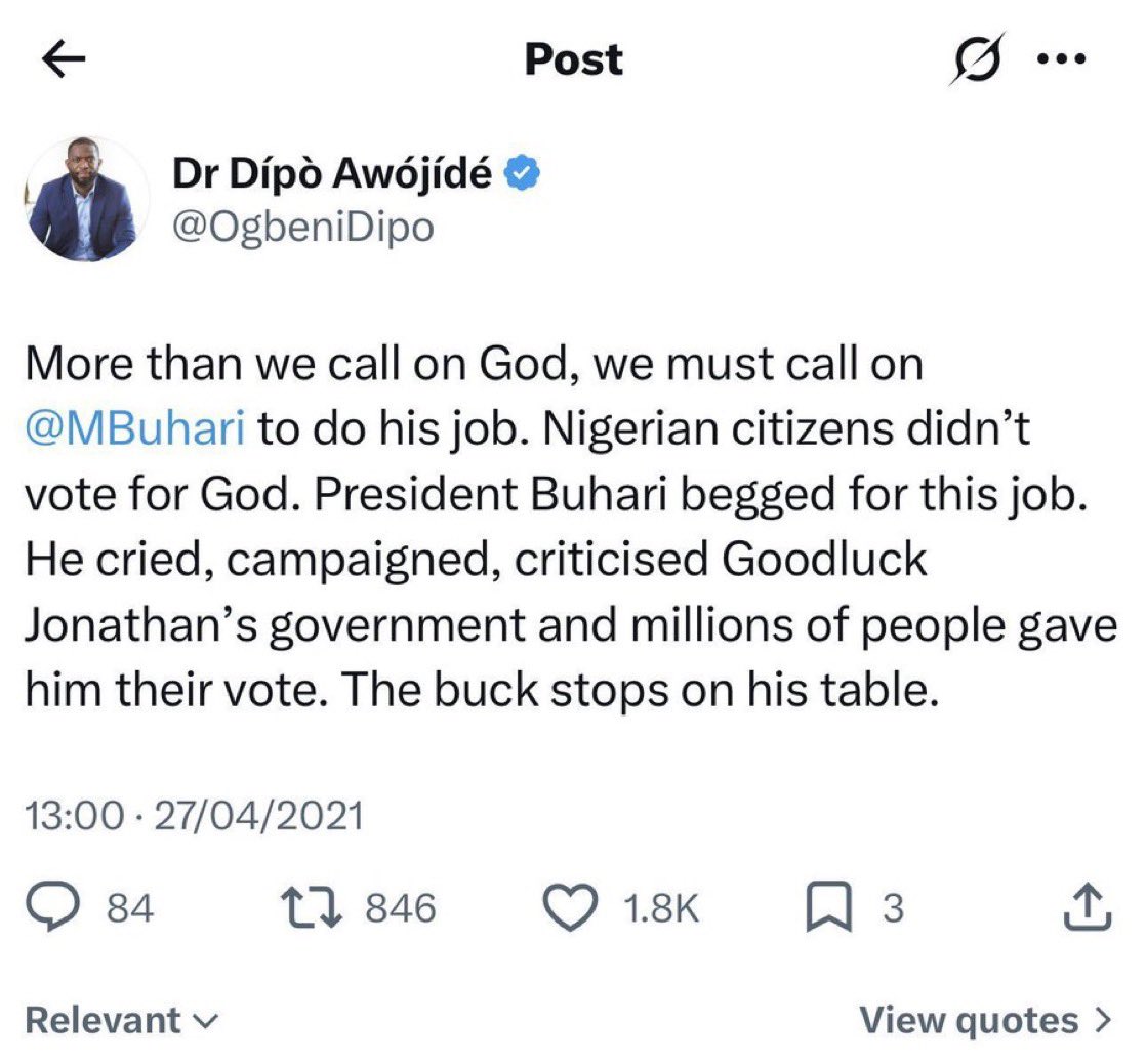 9jaOriginal's tweet photo. @OgbeniDipo We are being invaded by foreign mercenaries. The intelligence network (NIA,DSS, DIA) and the other security apparatus (Police, Army, Navy, Airforce) are all answerable to ONLY the commander-in-chief. The governors have no authority over them.

Meanwhile https://t.co/mHql3ZMEXI