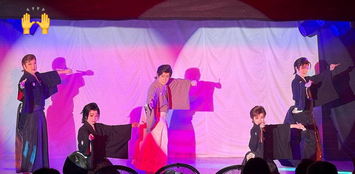 tarerie89's tweet photo. 6月1日 劇団武る
羅い舞座 堺駅前　初日・2✨

芝居　兄弟分🙌

ラスト　田原坂🙌

#劇団武る
#三条すすむ
#中村直斗
#都祐矢
#花總ひびき
#花總しら雪 https://t.co/FA3C0L0SEI