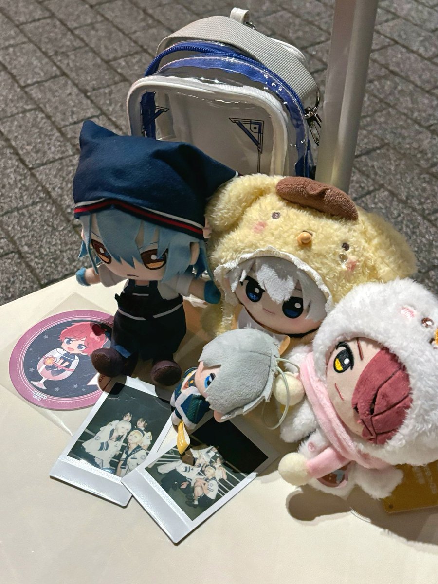 Kushi26548962's tweet photo. 今日の完璧な中央国🚢😭💞

オズ@naemio0529 
アーサー@matcha_005_6 
リケ@i_giari_ 
カイン@Kushi26548962 https://t.co/Q5r5rz7X9U