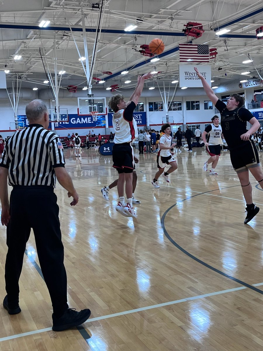 DrewJonesBC's tweet photo. 2030- Colt McCoy from Boyd Co. had 11 points with 3-3’s in Boyd’s 73-60 win over Scott Co. in their first summer game. Extremely efficient and handled pressure well. https://t.co/Upn42h8aFy