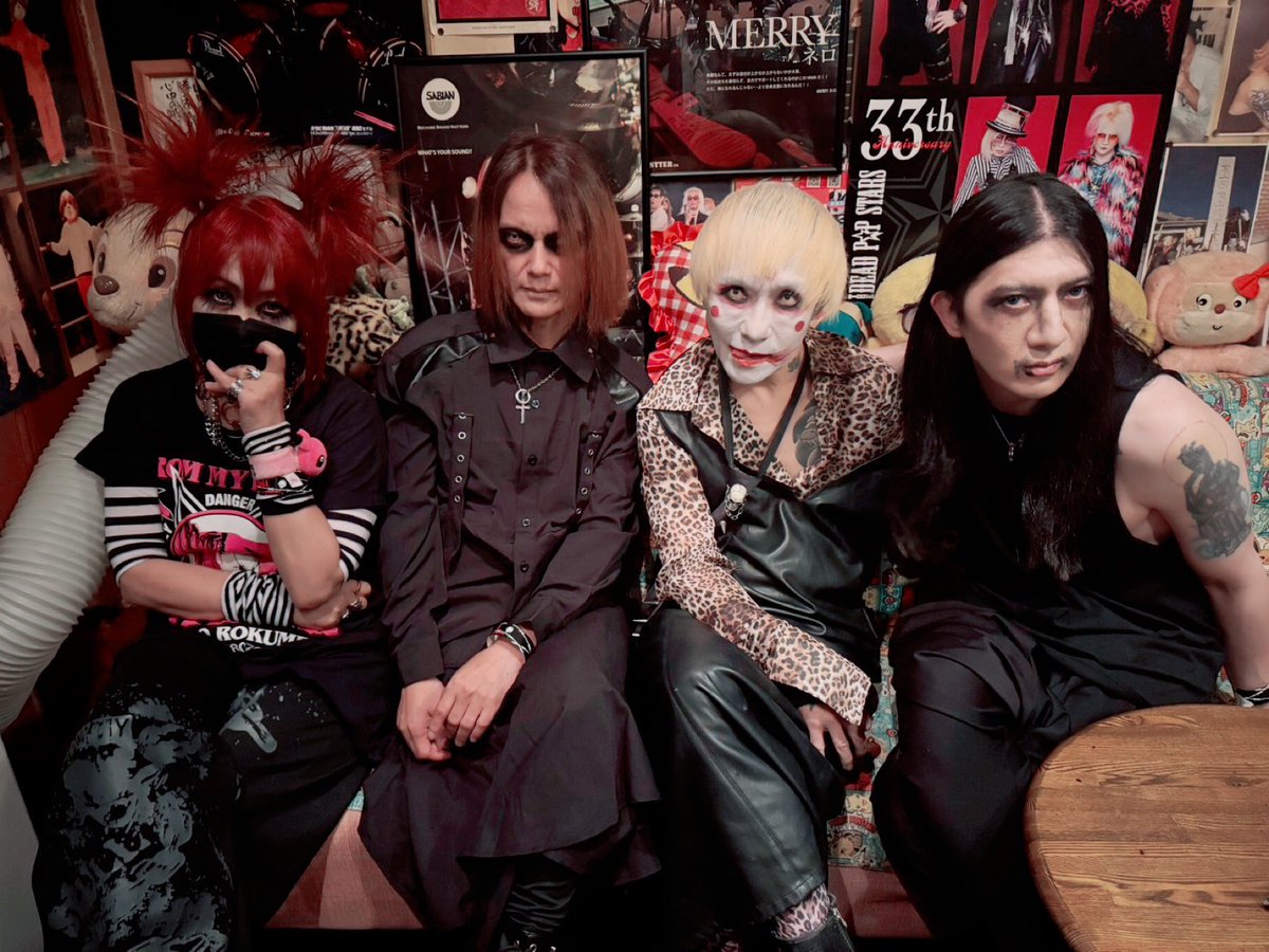 64rossy64's tweet photo. アンチフェミニズム🔥

新宿GODZにご参加いただいた皆様、
ありがとうございました！🤘

本筋のメタラーが集うイベントの中、
我々はいつも通りのアンチ節で駆け抜けました🔥

普段とはまた違った空気の中で演奏でき、とても貴重な体験となりました！

⸻

次回アンチフェミニズムはこちら👇

■ 2026年7月17日（金）
HOLIDAY SHINJUKU

続・エセロック撲滅GIG
〜緊張の夏!! 日本の火取り専攻〜

OPEN 18:00 / START 18:20

前売 ¥4,000（+1D）
当日 ¥4,300（+1D）

【出演】
アンチフェミニズム
THA STuPID
オゾマシーズ
ウラミ観音DEATHテクノ（from 沖縄）
個人主義激場

【チケット予約】
各バンド予約

【来場特典】
ご来場者全員にエセロック撲滅特典プレゼント🔥

次回もお見逃しなく！！！！