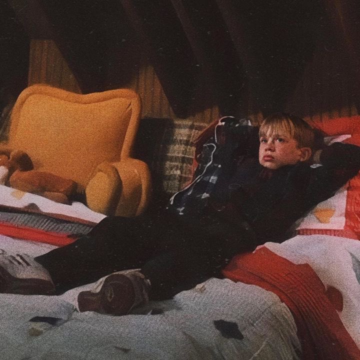 trappestlyfe's tweet photo. Me in my bed at late night remembering all the things that people have done to me https://t.co/m9Uon9AoIq