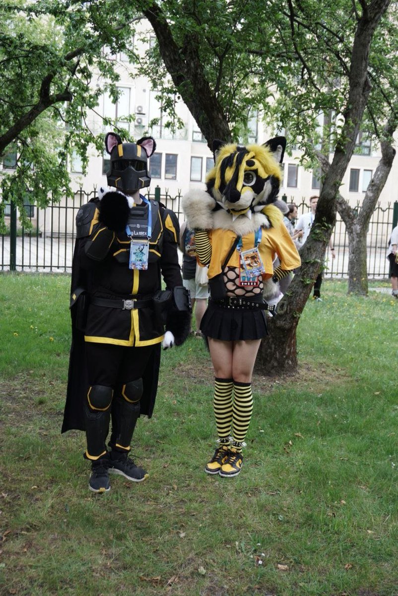 laggex_'s tweet photo. Thank you everyone who took a photo with me. Had a lot of fun! #WFW26 #WarsawFurwalk https://t.co/h3kwRziGRj
