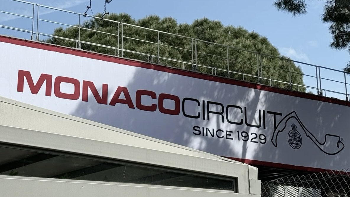 sirenIace's tweet photo. ㅤㅤ
❪ 𑣲𝓒.𝓦. ❫
First appearance at the Monaco Grand Prix with my good company. Just in time for the Qualifying. 🏁
ㅤㅤ https://t.co/p6mn4NcByn