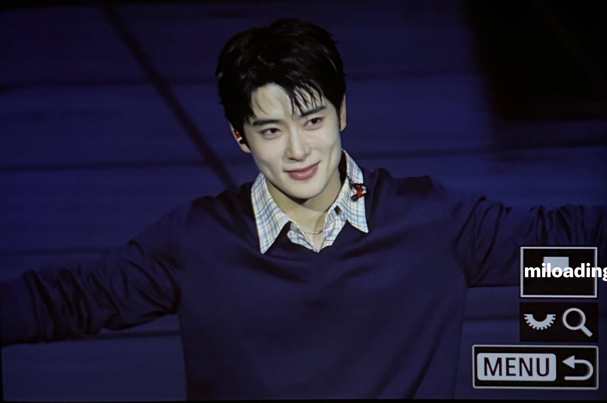 miloading_'s tweet photo. 260606 mono 팬콘
나안아…

 #재현 #JAEHYUN #NCT https://t.co/T0n3pL3mNS