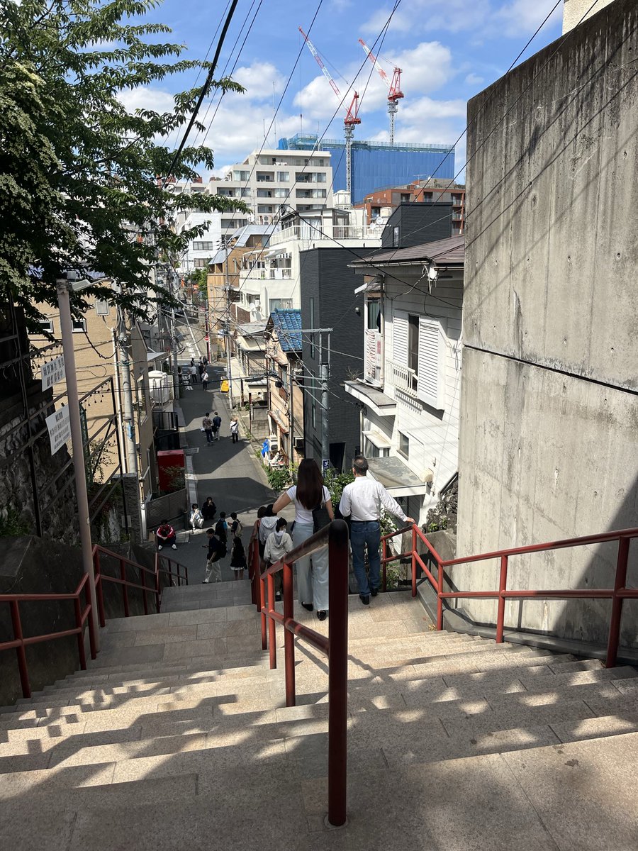 mapleaf_chan's tweet photo. Marble7期撮影会とライター交流会の間に
#君の名は の聖地を巡礼もしてきた🤣

お祭りもしてたよ🐙
ここは四谷だったのか!!!
#ライター交流会2026 https://t.co/vnXBH9UPf0