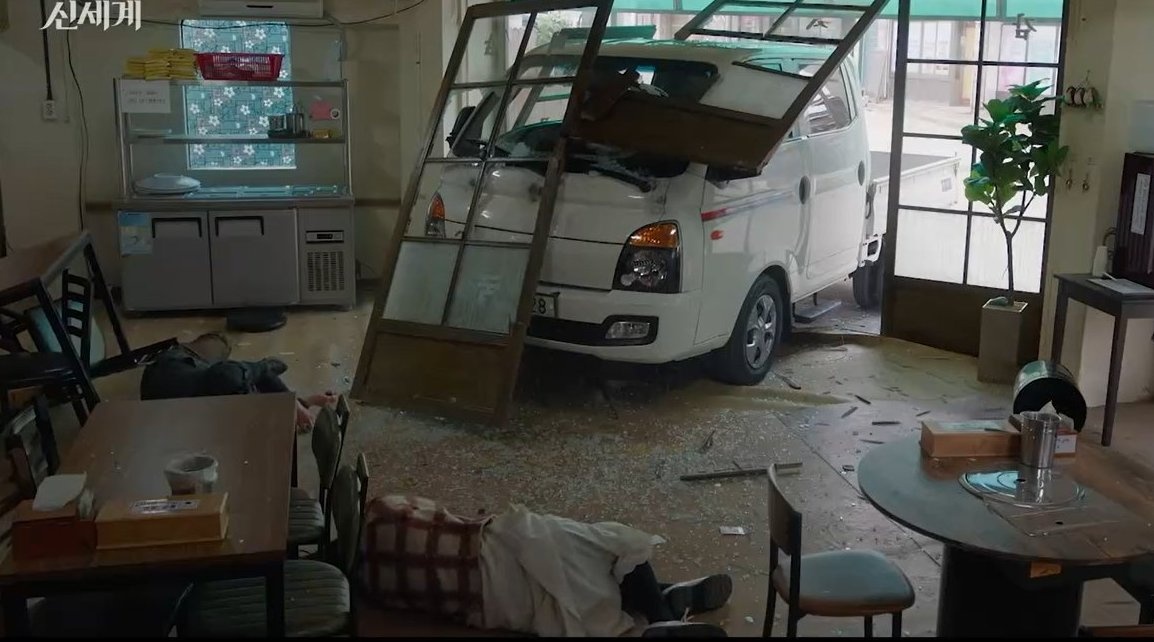 Ahens711's tweet photo. K-drama no.1 public enemy: https://t.co/7Ec5bwbG9z