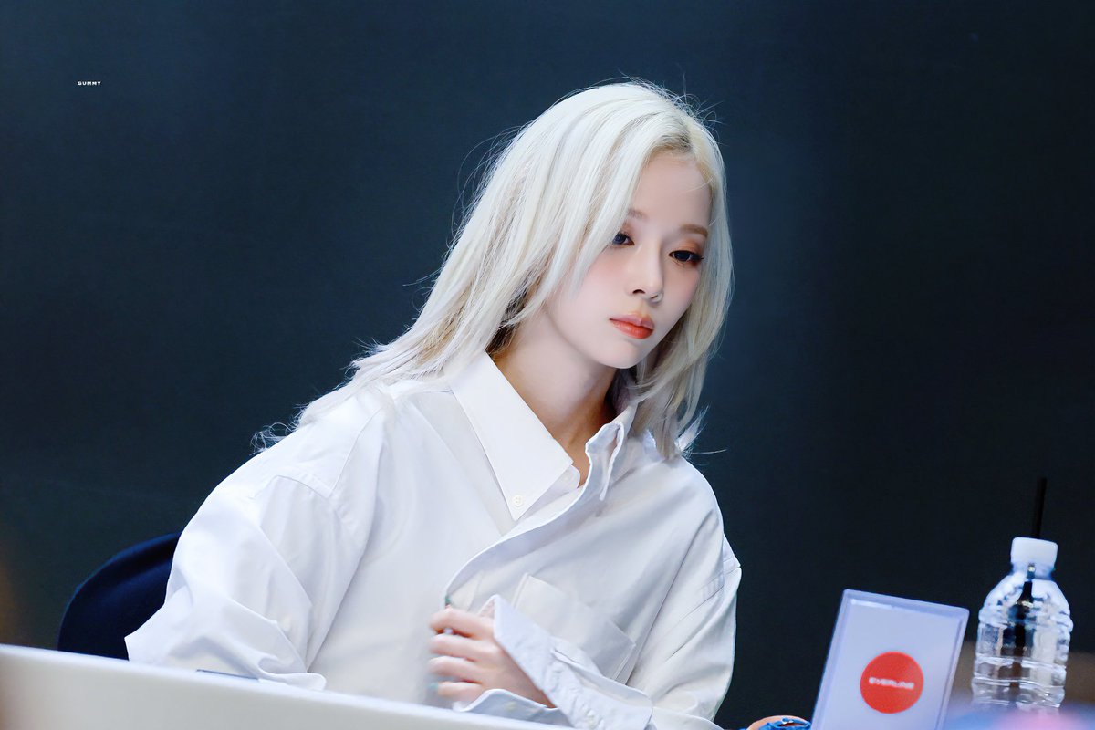 ae_gummy's tweet photo. 260606

#WINTER #윈터
#aespa #에스파 https://t.co/TyWwF82btA