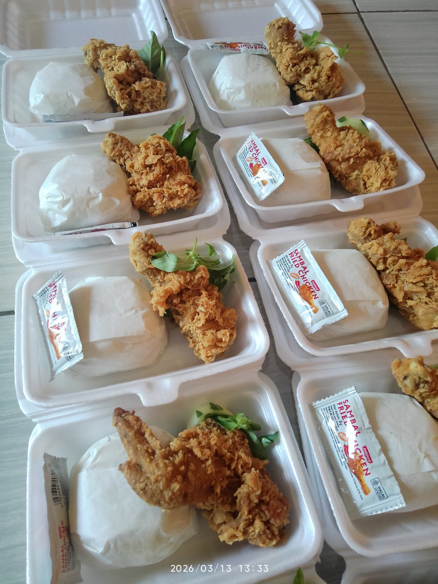 _closertokoo's tweet photo. 🎀 help rt 🎀 

Haloo aku masih menerima titipan untuk berbagi yaa🤗 ada menu :
✅ lontong sayur 6k
✅ nasi ayam kentucky 10k
✅ nasi ayam suwir 12k

Menerima untuk Jum'at berkah, Bday, FESTA dll. kami bagikan ke masjid, tukang becak, parkir, puskemas dll. FREE STIKER!

proof⤵️ https://t.co/kF2IyNotmB