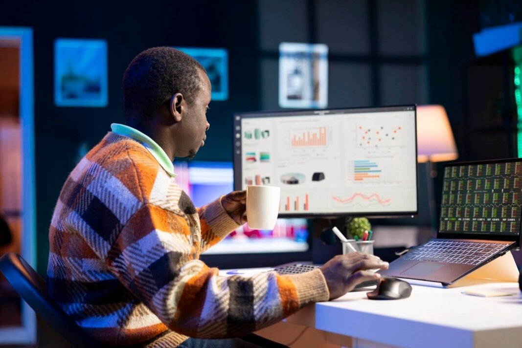 dreamwisedomain's tweet photo. AI Agents Are Reshaping the Future of Web Data Collection 👇
#WebScraping #Automation #Proxy #DataEngineering #Agentic #AI #Internet #TechnicalWriting #ScrapingStack #Founders #StartUps #CEOs https://t.co/gNcBts1HSj