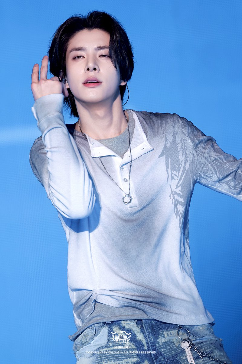 InvitaSIM's tweet photo. 260606 wvscon

#JAKE #제이크 #심재윤 #엔하이픈 #ENHYPEN https://t.co/v2CTiYc91C