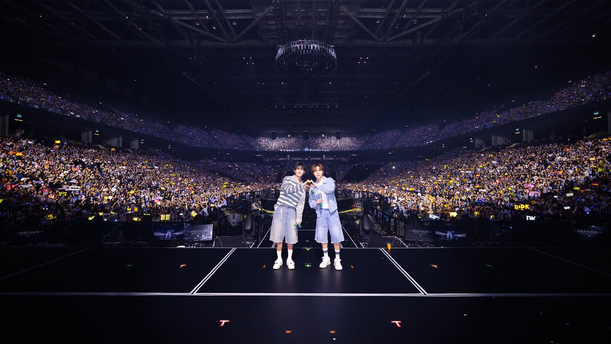 pledis_17's tweet photo. [17'S] 

캐럿이 어디에 있든
우리가 영원히 달빛의 노래를 들려줄게💙

#DxS #도겸X승관
#소야곡 #SERENADE
#ON_STAGE_MACAO https://t.co/46uRzmlj5B