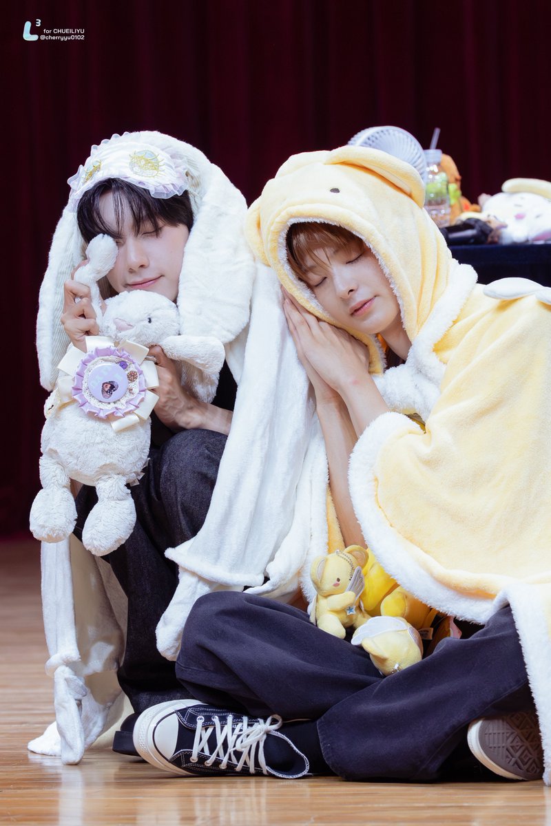 cherryyu0102's tweet photo. 울 물고기 생일 축하해 🎂🐟💕

#기타소년_강우진_생일축하해
#HAPPEE_BIRTHDAE_WOOJIN https://t.co/NjXZchPn00