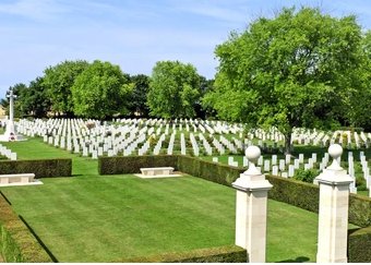 heritagesoftail's tweet photo. The world today owes their lives to these men that had the courage to defeat real evil! All knew that they might not make it home, and they still saved the world! Thank you! God Bless their souls. #WWII #DDay82 ❤️🙏 https://t.co/u7yzgsYLwo