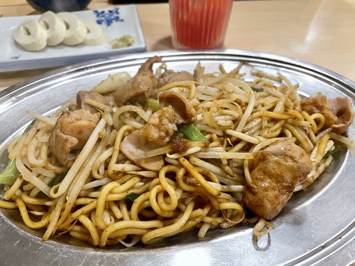 a6sk's tweet photo. ホルモンそばも衝撃の美味さ https://t.co/lQF4kxO6oL