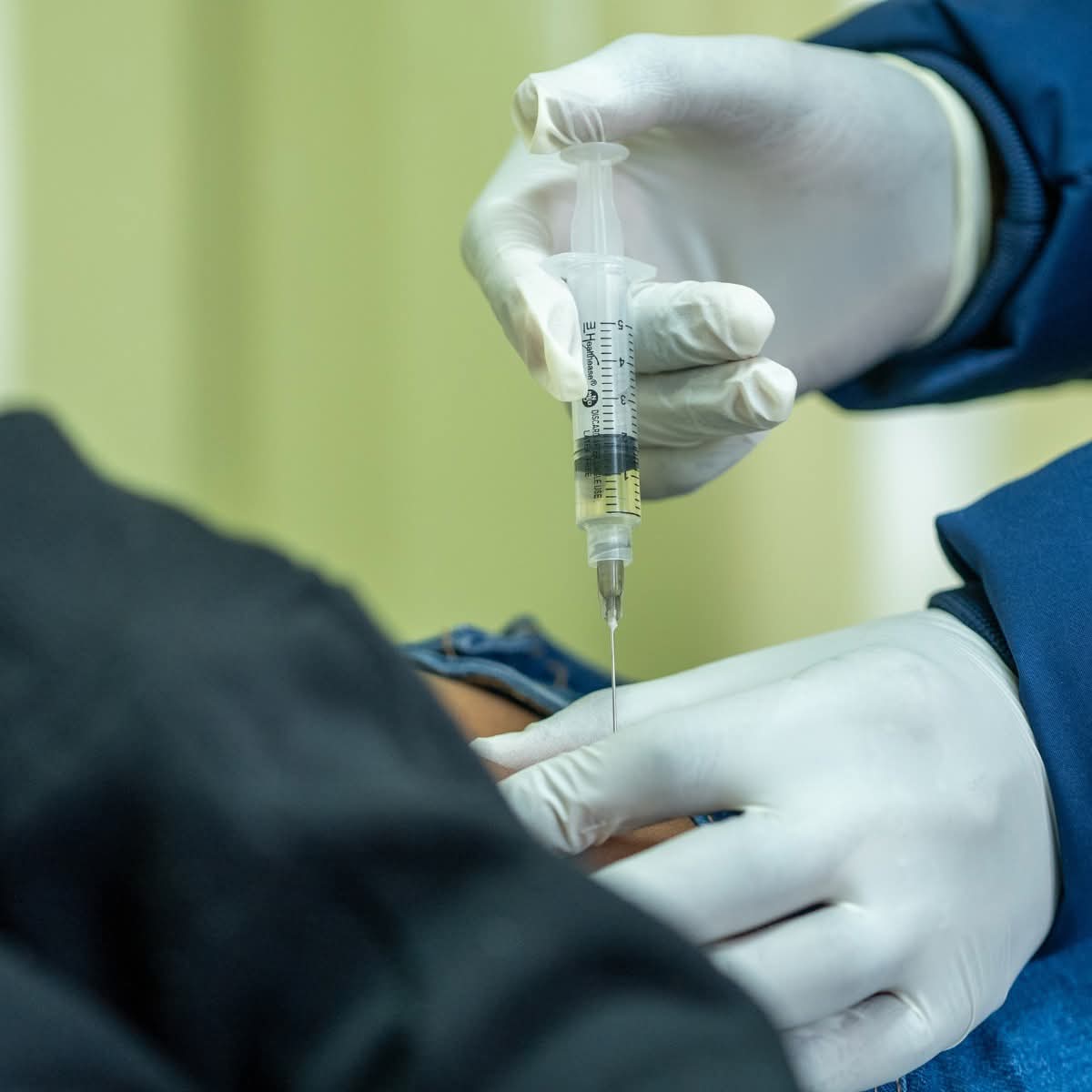 MackmGb7's tweet photo. Une avancée significative à notre combat de mettre fin à de nouvelles contaminations. https://t.co/9rdvAQ7UTz