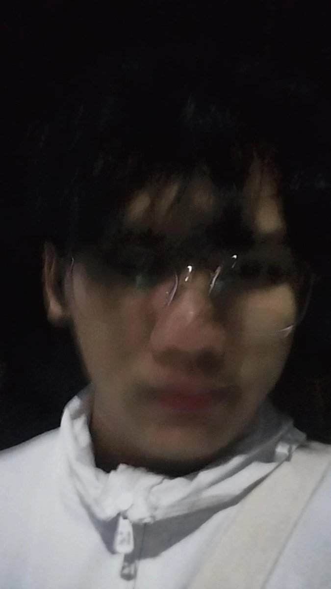 Ferarrip's tweet photo. Gut nitee https://t.co/yeXtLdmLPS