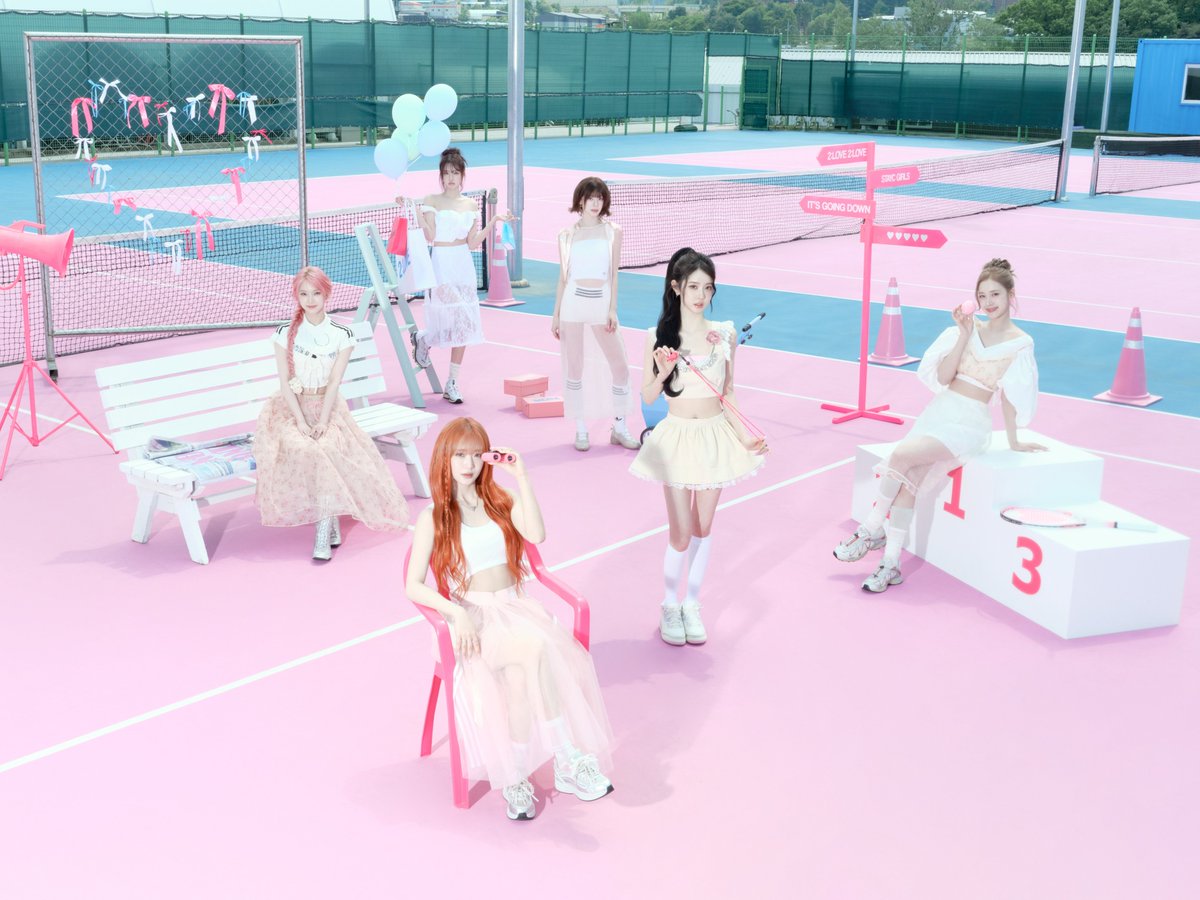 OneilyMusic's tweet photo. STAYC releases the first concept photos for their 6th single album ‘2:LOVE.’ https://t.co/XiZOeHckTM