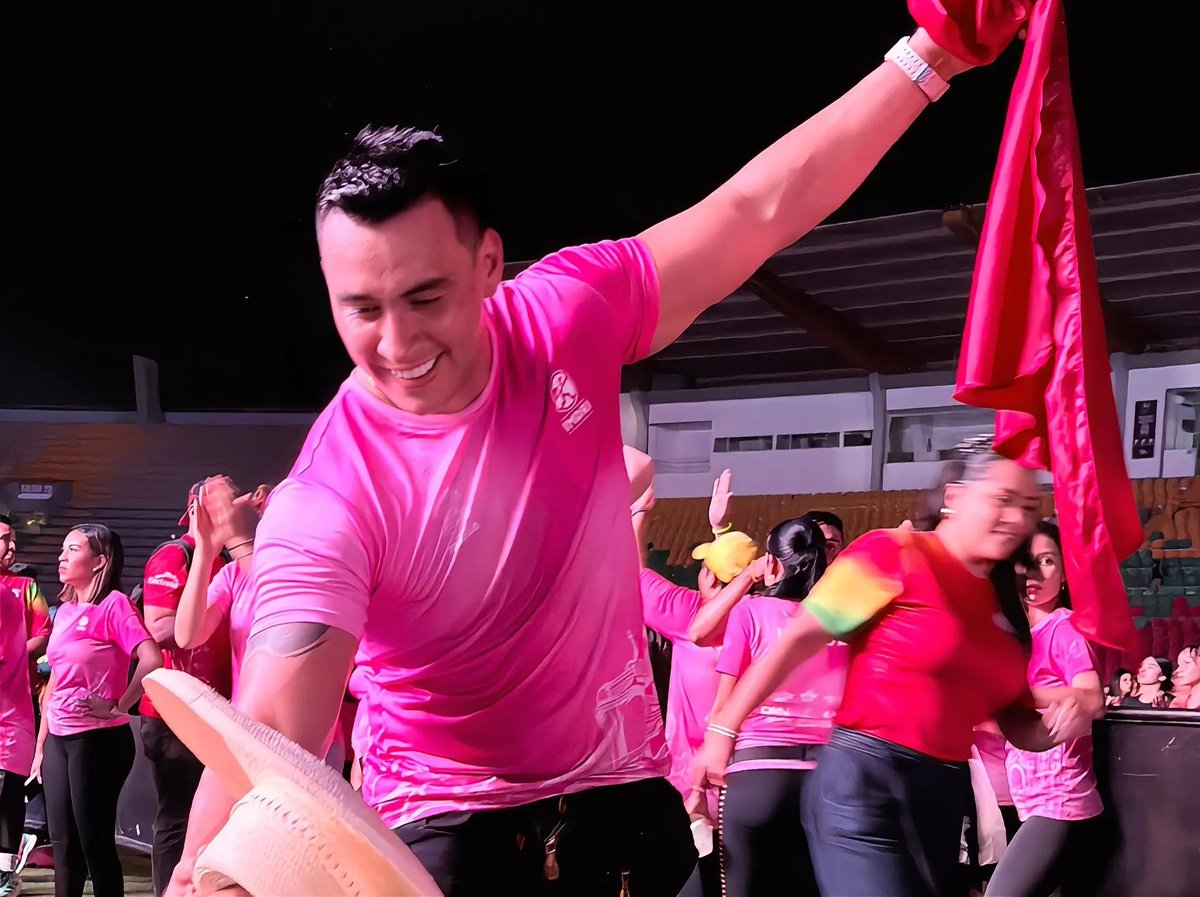 MinDeporteCol's tweet photo. Cerca de 7.000 personas vibraron con “Latidos de mi Tierra HEVS” y fortalecieron la apuesta por una Colombia más activa y saludable. 🎶🕺💃 

📎 Detalles aquí: https://t.co/wFzs9OAp0W

#ConDignidadCumplimos https://t.co/ggwoy9nzCM