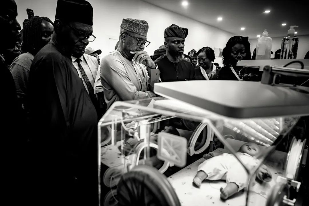 Geomike70's tweet photo. Yesterday, we achieved a historic milestone in healthcare by commissioning the state-of-the-art Centre for Newborn Health Research and Innovation (CeNHRI) at EKSUTH, Ado-Ekiti.
 
#HealthcareExcellence #CeNHRI #EKSUTH #InnovatingForLife #TheBAOStandard June20 https://t.co/eJW2MY9Ilq