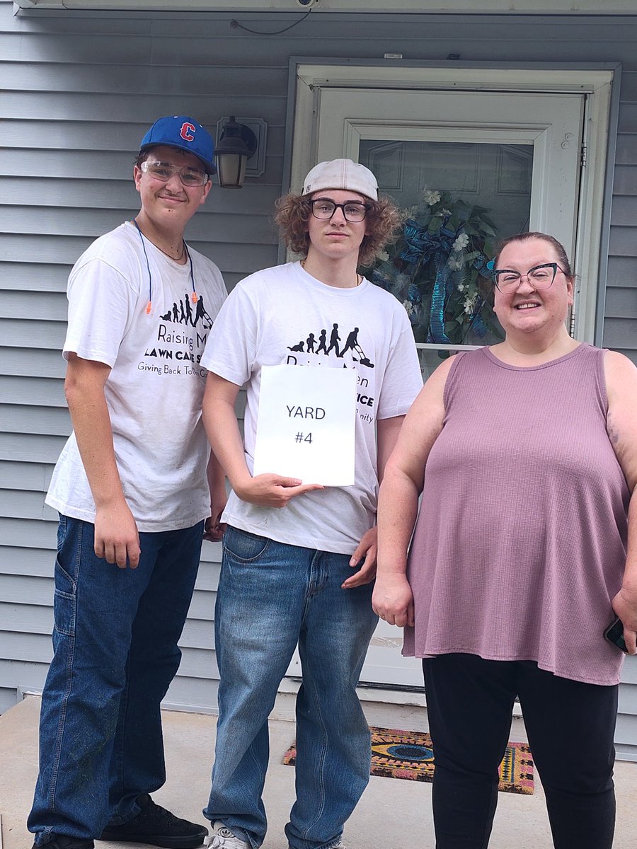 iamrodneysmith's tweet photo. Davyn &amp; Tommy of Cheney,Kansas  who recently signed  up for our 50 yard challenge mowed another lawn. https://t.co/3QxShhvYyo