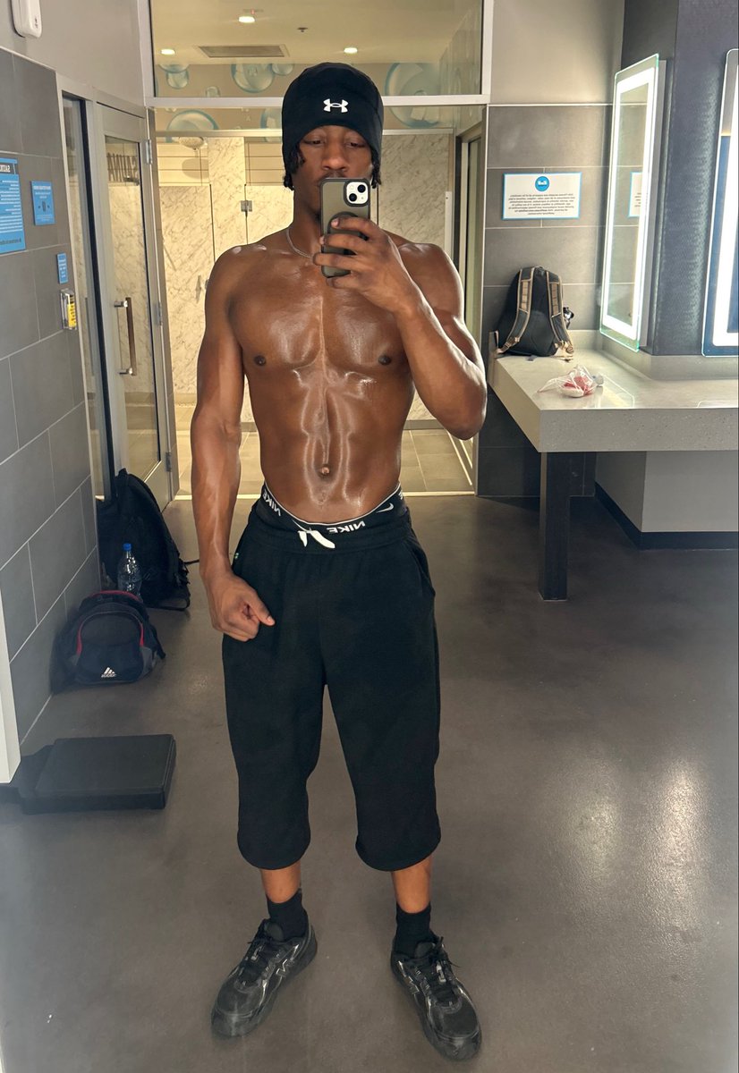 kedotshaun's tweet photo. On sum coo shi https://t.co/7Oyyxpi0ce