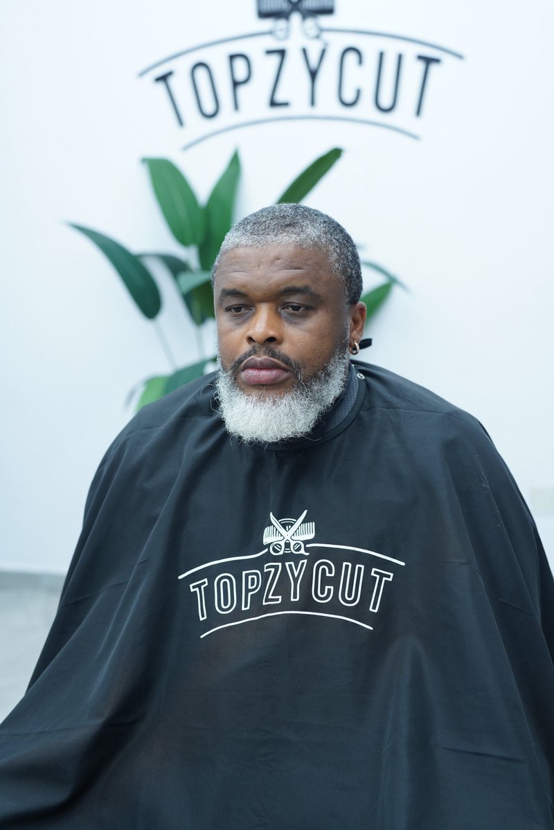 Topzycut's tweet photo. Before and After https://t.co/rNwDH3OK7W