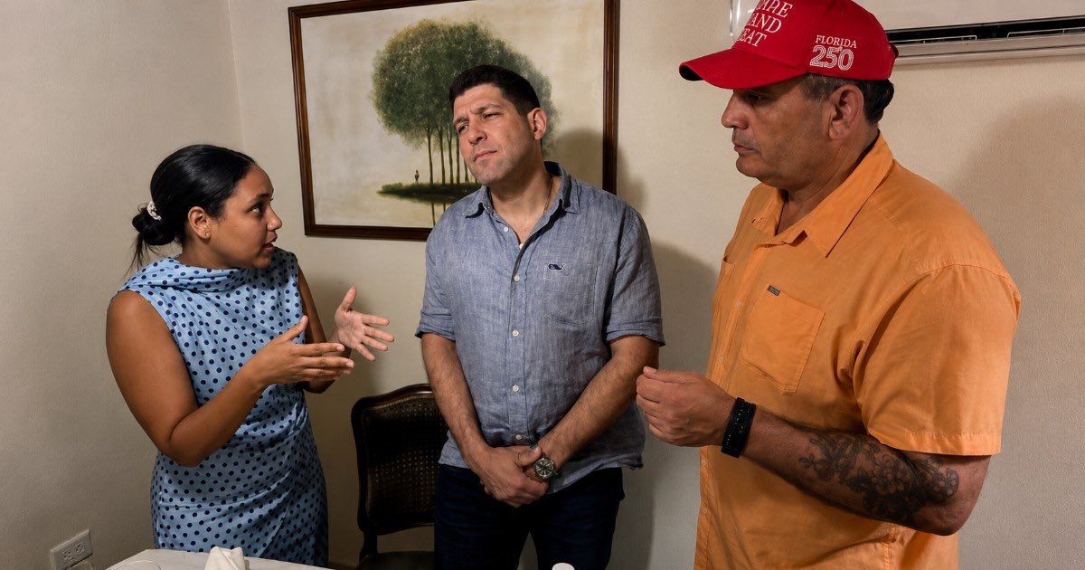 VoightR's tweet photo. yoya, te faltó mencionar q "Mellor sostuvo que durante los últimos cinco años ha desarrollado vínculos con empresarios y líderes cívicos cubanoamericanos, incluido el Cuban American National Chamber of Commerce" de la que forman parte miembros de la directiva de @TheFHRC ? https://t.co/8dmqExZXoB